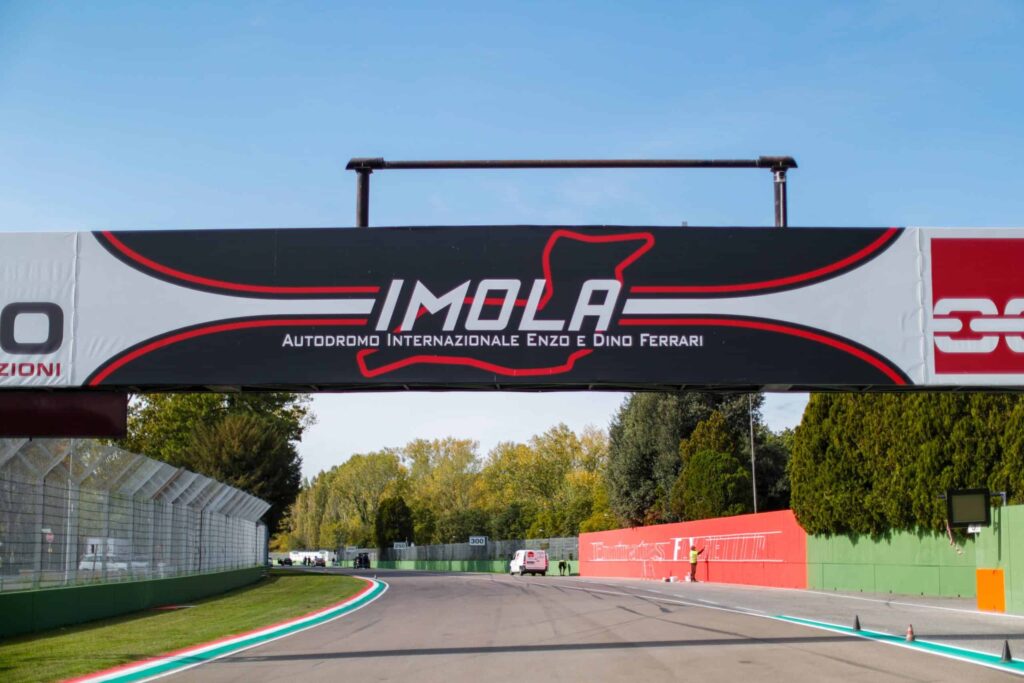 Formula 1 Imola is here until at least 2025 [CC]Lab